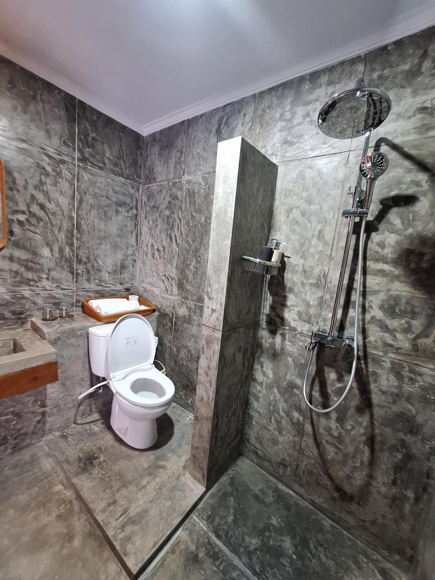 Nuansa Penida Hostel Toyapakeh Εξωτερικό φωτογραφία